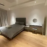 Spacious 2 Bed 2 Bath Battersea Powerstation Apartment
