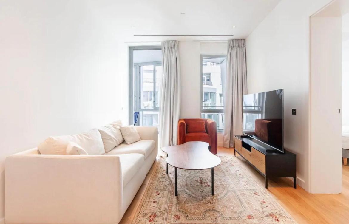 Apartment Spacious 2 Bed 2 Bath Battersea Powerstation *